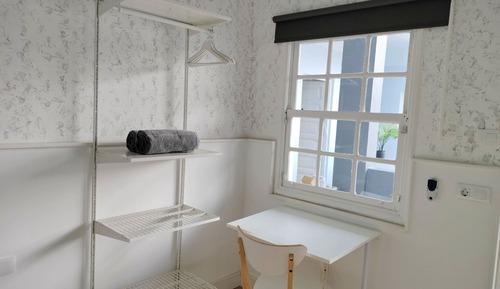 Habitación individual, baño compartido