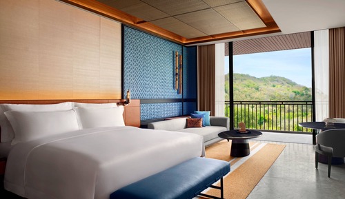 Suite junior, 1 cama de matrimonio grande, no fumadores (Flores Suite, 1 King)