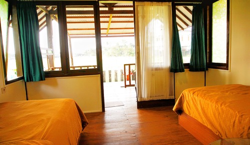 Habitación con 2 camas individuales