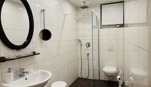 Habitación triple clásica, baño privado