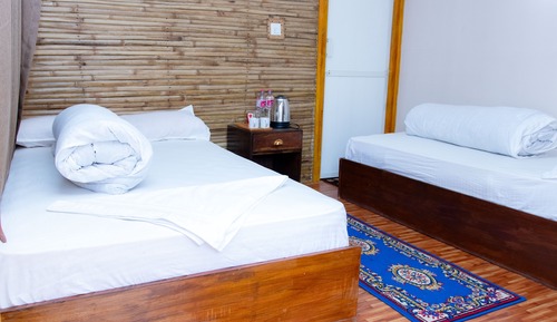 Habitación con 2 camas individuales