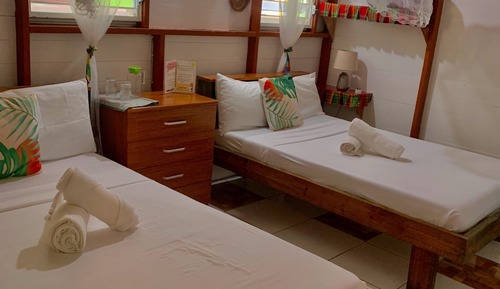 Habitación cuádruple estándar