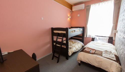 Habitación triple básica