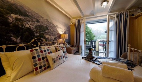 Comfy Plus Double Room, balcony