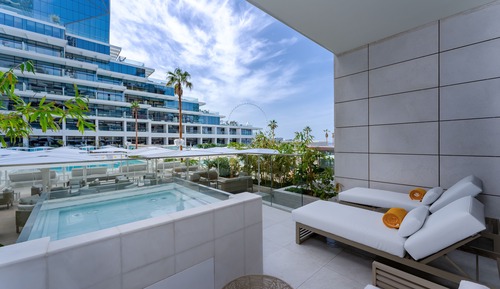 Habitación exclusiva (Pool Party and Plunge Pool)