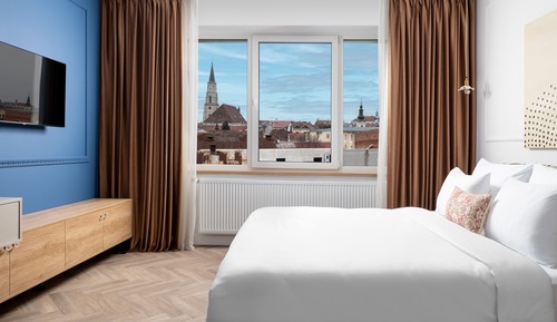 Habitación exclusiva doble, 1 cama de matrimonio grande, vistas a la ciudad