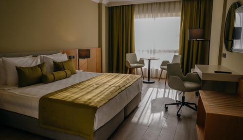 Habitación Club, vistas al jardín