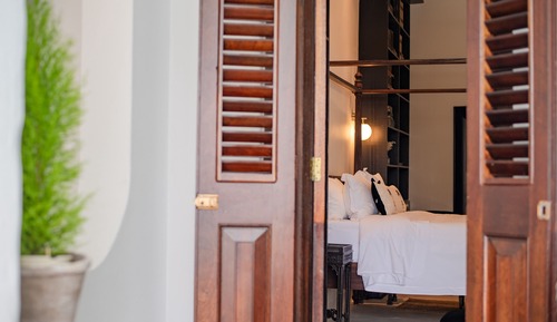 Suite, junto a la piscina