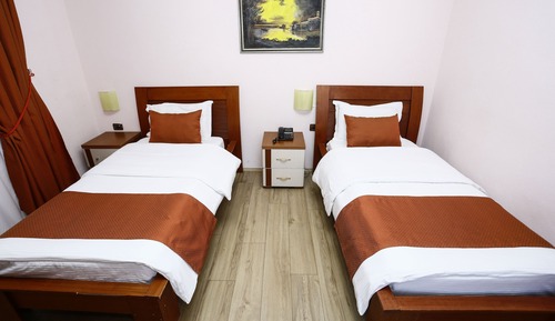 Habitación con 2 camas individuales