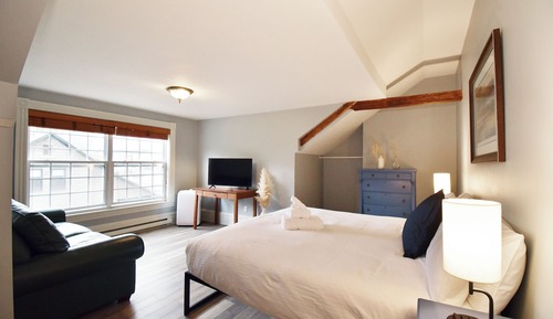 Suite junior, 1 cama de matrimonio grande, bañera de hidromasaje