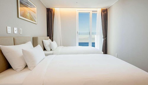 Royal Studio Suite (2F THEBOWL breakfast 50% off 22,000 to 11,000 KRW, on-site payment for up to 2)