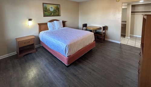 Habitación estándar, 1 cama de matrimonio grande, no fumadores, frigorífico y microondas