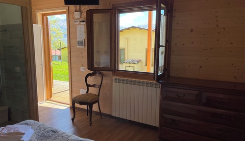 Habitación Deluxe con 1 cama doble o 2 individuales, vistas a la montaña