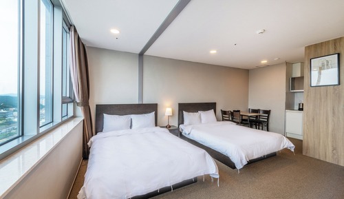 Habitación familiar con 2 camas individuales