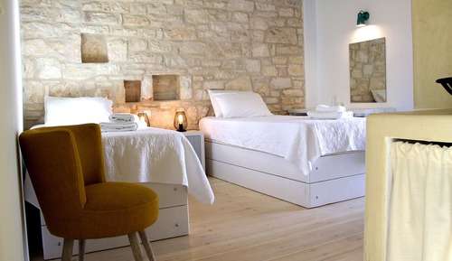 Habitación básica con 1 cama doble o 2 individuales