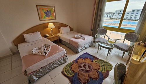 Habitación estándar con 1 cama doble o 2 individuales, vistas al mar