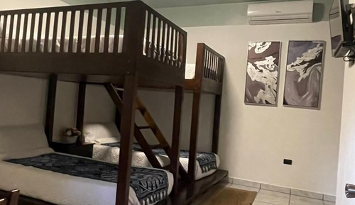 Habitación cuádruple económica