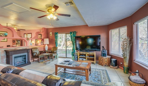 Casa (2 Bedrooms)