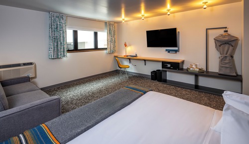 Estudio, 1 cama de matrimonio grande con sofá cama