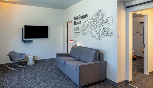 Suite (The Willow)