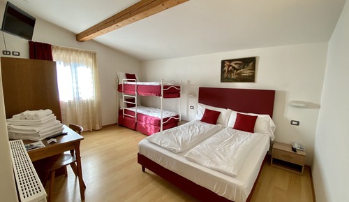 Habitación cuádruple Confort