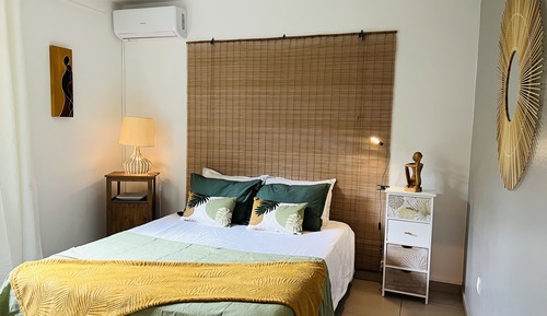 Habitación Deluxe, 1 cama de matrimonio, baño privado