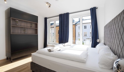 Habitación básica doble, 1 cama de matrimonio, cocina básica