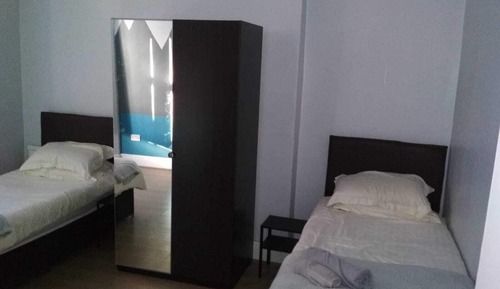 Habitación con 2 camas individuales