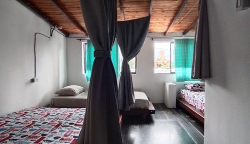 Standard Shared Dormitory, Women only