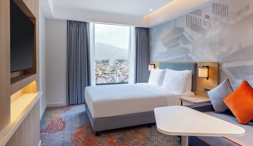 Habitación estándar, 1 cama de matrimonio, vistas a la montaña