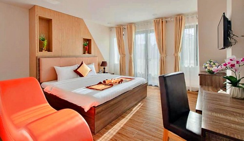 Habitación Deluxe doble, 1 cama de matrimonio, balcón, vistas a la ciudad