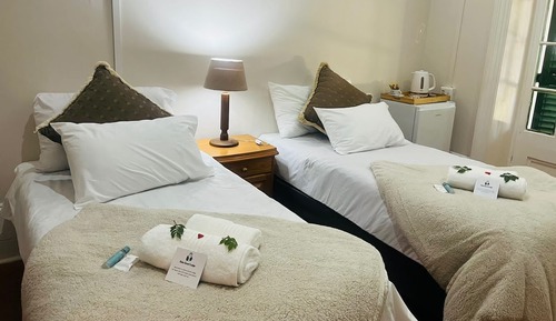 Habitación económica con 1 cama doble o 2 individuales