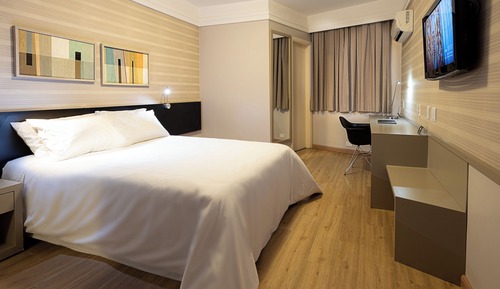 Quarto Superior com cama queen size