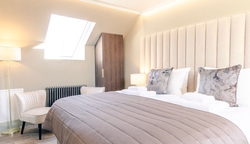 Habitación de lujo con 1 cama doble o 2 individuales, no fumadores