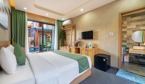 Habitación Deluxe, 1 cama de matrimonio, vistas a la piscina