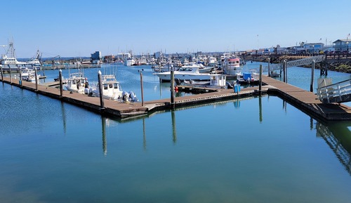 Suite estudio panorámica, 2 camas de matrimonio, chimenea, vistas al puerto deportivo