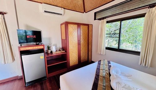 Deluxe Seaview