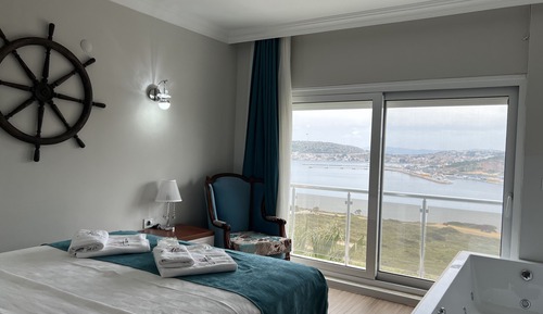 Deluxe Room Jacuzzi