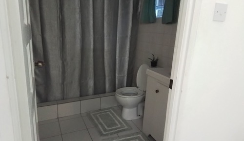 Apartamento familiar, 1 habitación, cocina básica, vistas a la montaña