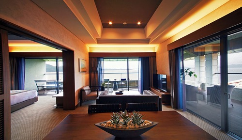 Habitación de lujo con 2 camas individuales