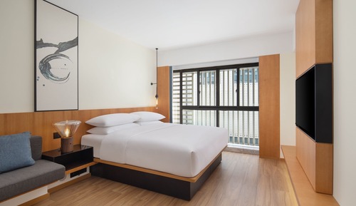Habitación estándar, 1 cama de matrimonio grande, vistas a la ciudad