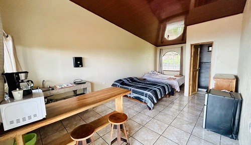 Habitación familiar con 1 cama doble o 2 individuales