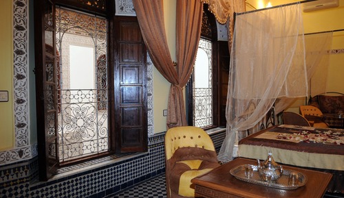 Suite exclusiva, baño privado, vistas al patio