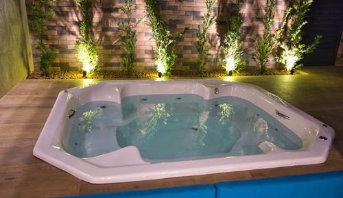 Estudio exclusivo, bañera de hidromasaje