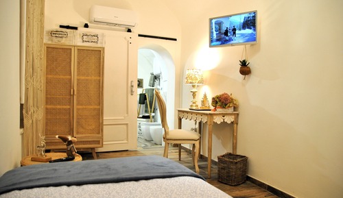 Habitación Confort, baño privado, vistas al patio