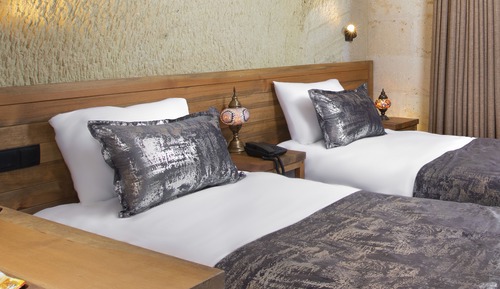Habitación superior con 1 cama doble o 2 individuales
