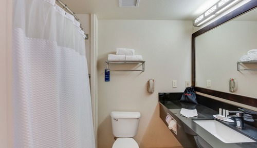 Habitación, 2 camas dobles (Mobility Accessible, Tub)