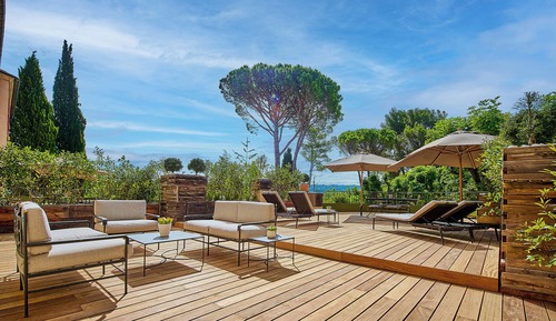 Suite junior, terraza, vistas al jardín