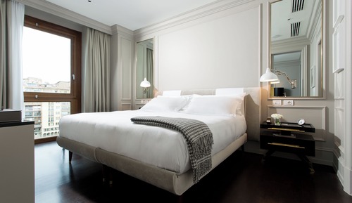 Suite superior, vistas al río