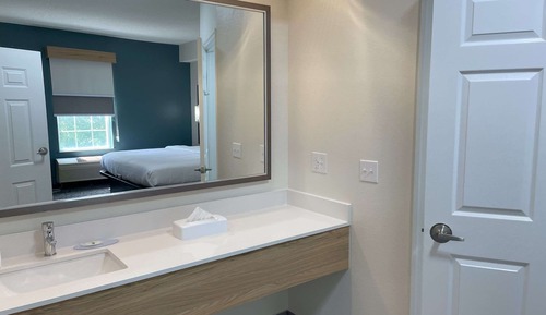 Habitación estándar doble, 2 camas dobles, no fumadores